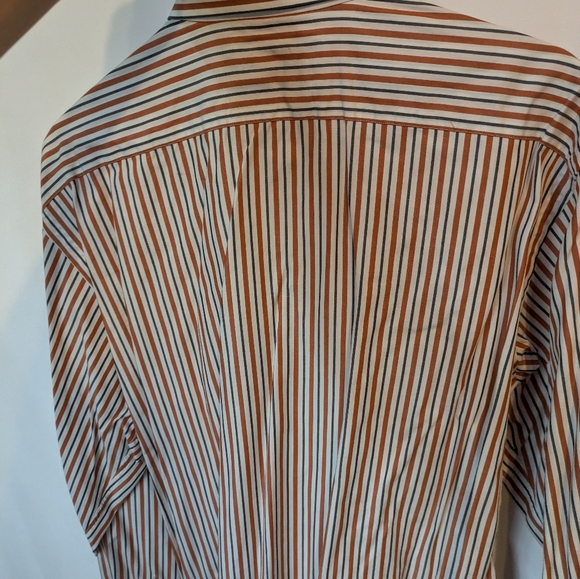 Official UT Button Up - Picture 3 of 3